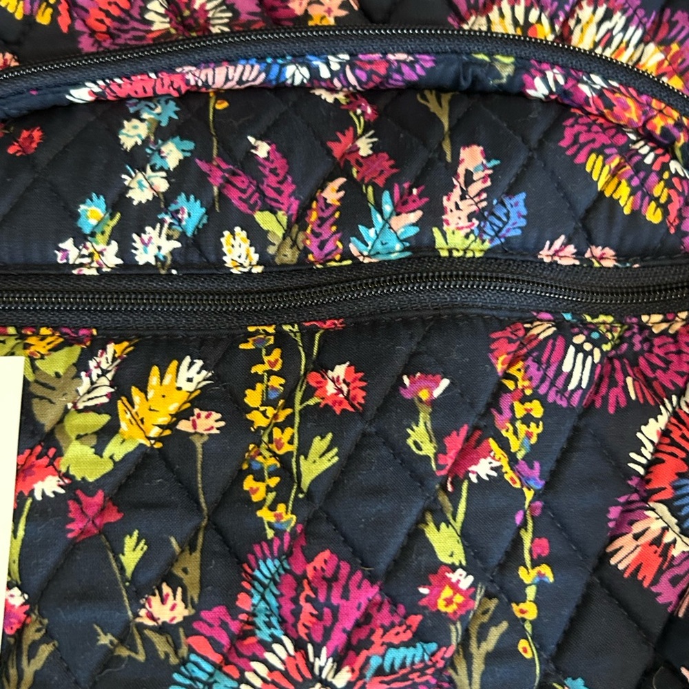 Vera Bradley Midnight Wildflowers Essential Backpack black floral NWT - Picture 5 of 9